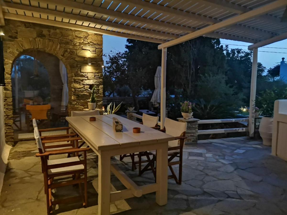 Romanos Summer House Villa Agios Romanos Esterno foto